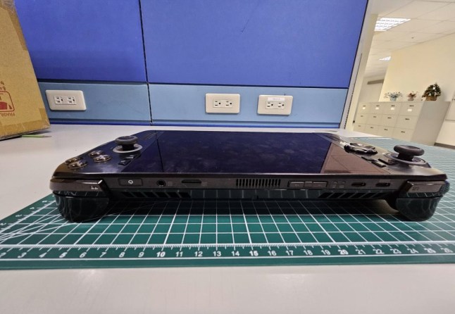 Xbox's Project Kennan handheld leaks in new photos