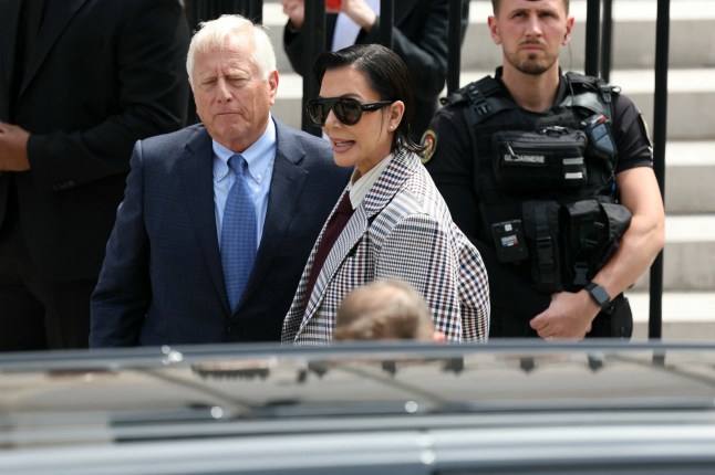 US media personality Kris Jenner, mother of plaintiff Kim Kardashian arrives at the Assize Court for the trial during which her daughter will testify over the 2016 robbery that saw her relieved of millions of dollars' worth of jewellery at gunpoint in Paris, on May 13, 2025. The trial of this sensational nine million euro jewellery robbery opened in Paris on April 28, 2025. (Photo by Alain JOCARD / AFP) (Photo by ALAIN JOCARD/AFP via Getty Images)