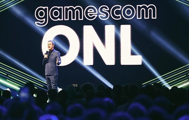 Geoff Keighley on stage at Gamescom Opening Night Live.